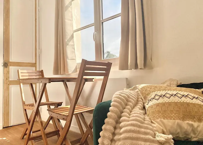 Grand Renove Avec Gout Au Coeur D'angers, Centre Des Congres Lägenhet